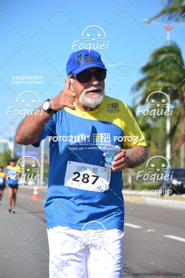 Buy your photos of the event21KES - MEIA MARATONA DO ESP�RITO SANTO on Fotop