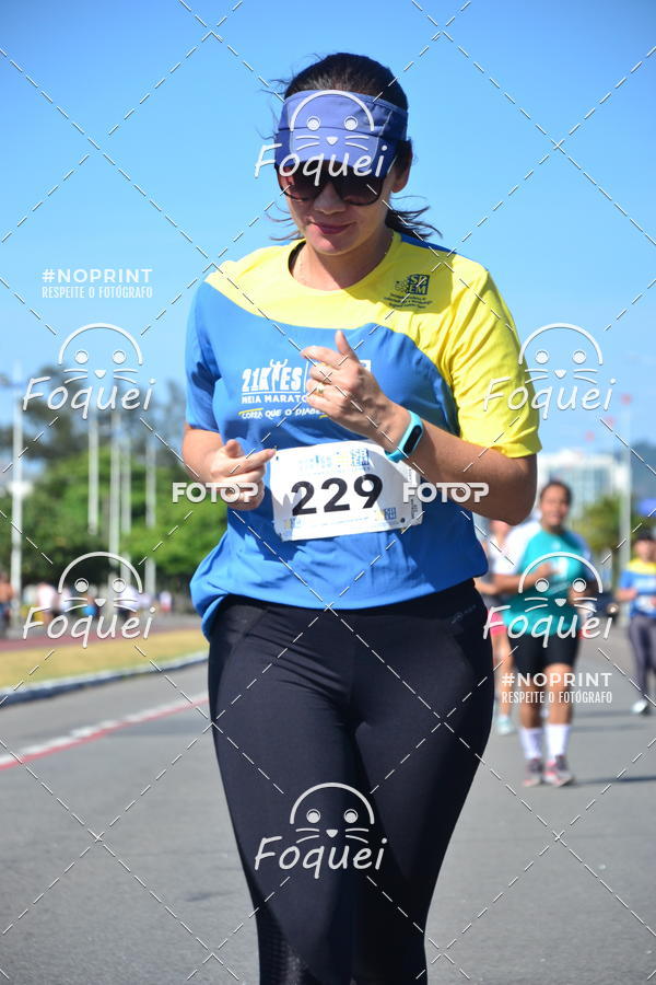 Buy your photos of the event21KES - MEIA MARATONA DO ESP�RITO SANTO on Fotop