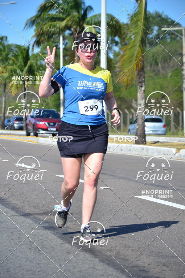 Buy your photos of the event21KES - MEIA MARATONA DO ESP�RITO SANTO on Fotop