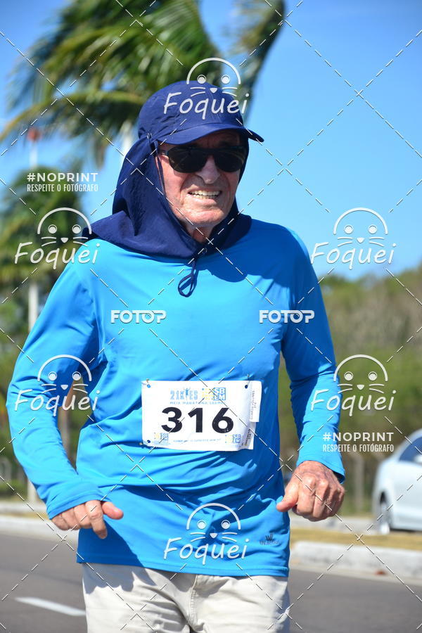 Buy your photos of the event21KES - MEIA MARATONA DO ESP�RITO SANTO on Fotop