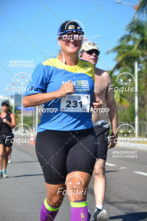 Buy your photos of the event21KES - MEIA MARATONA DO ESP�RITO SANTO on Fotop