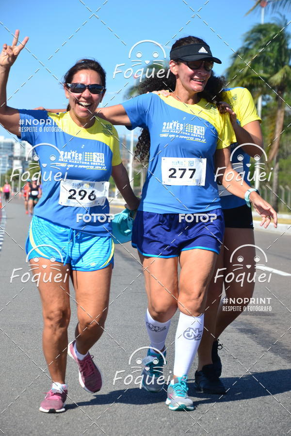 Buy your photos of the event21KES - MEIA MARATONA DO ESP�RITO SANTO on Fotop
