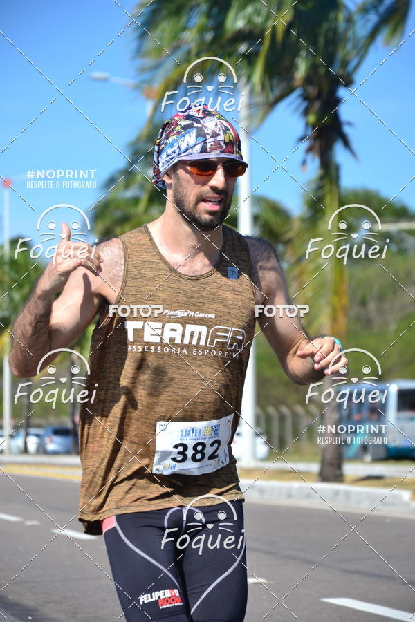 Buy your photos of the event21KES - MEIA MARATONA DO ESPRITO SANTO on Fotop