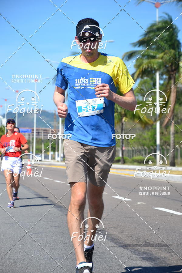 Buy your photos of the event21KES - MEIA MARATONA DO ESPRITO SANTO on Fotop