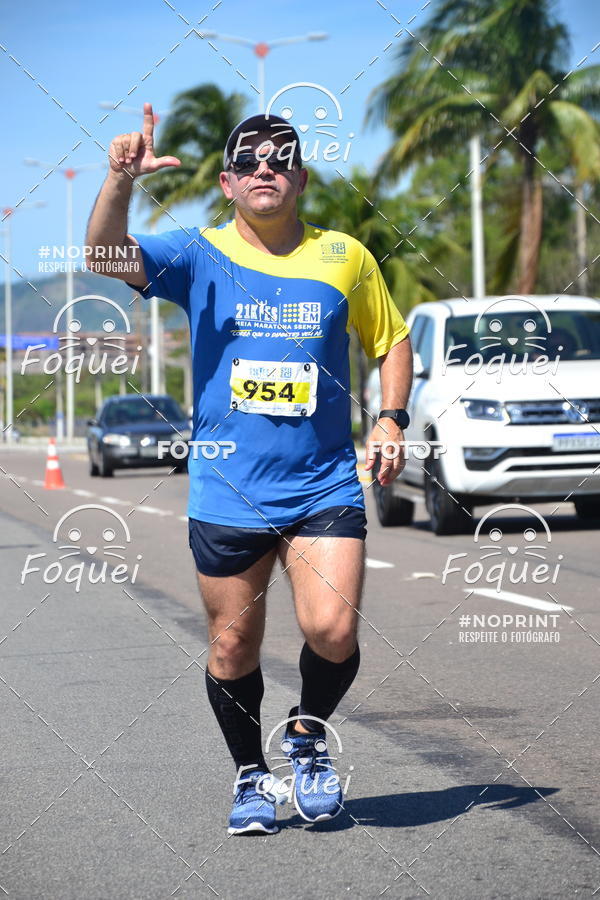Buy your photos of the event21KES - MEIA MARATONA DO ESPRITO SANTO on Fotop