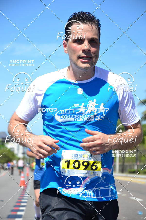 Buy your photos of the event21KES - MEIA MARATONA DO ESPRITO SANTO on Fotop