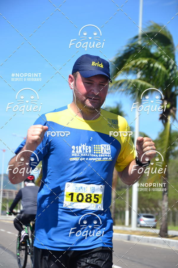 Buy your photos of the event21KES - MEIA MARATONA DO ESPRITO SANTO on Fotop
