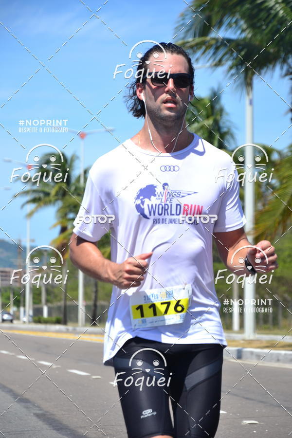 Buy your photos of the event21KES - MEIA MARATONA DO ESPRITO SANTO on Fotop