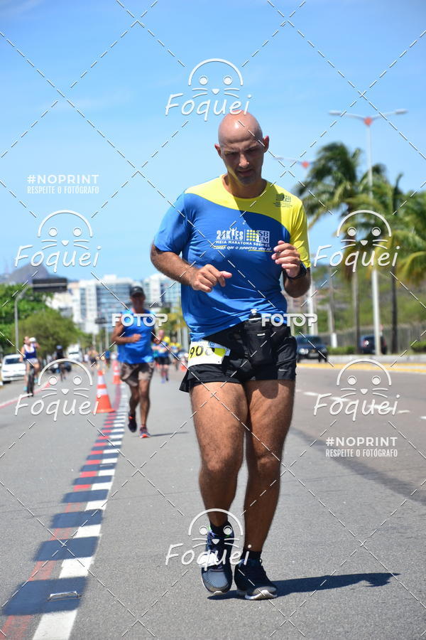 Buy your photos of the event21KES - MEIA MARATONA DO ESPRITO SANTO on Fotop