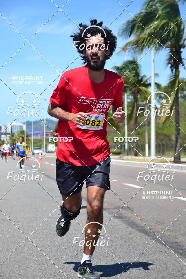 Buy your photos of the event21KES - MEIA MARATONA DO ESPRITO SANTO on Fotop