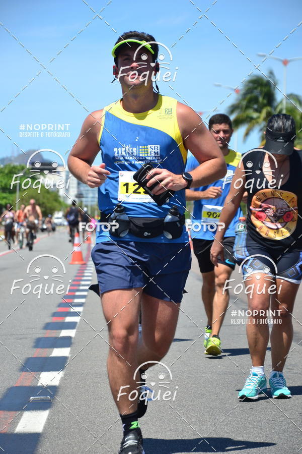 Buy your photos of the event21KES - MEIA MARATONA DO ESPRITO SANTO on Fotop