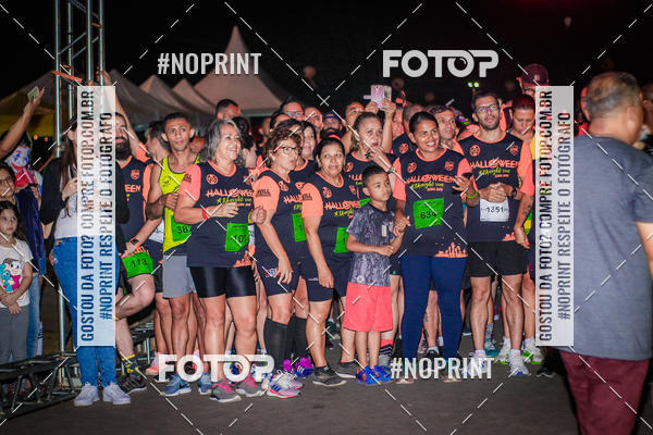 Buy your photos of the eventHALLOWEEN NIGHT RUN 2019  on Fotop