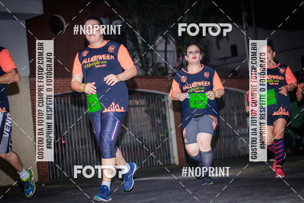 Buy your photos of the eventHALLOWEEN NIGHT RUN 2019  on Fotop