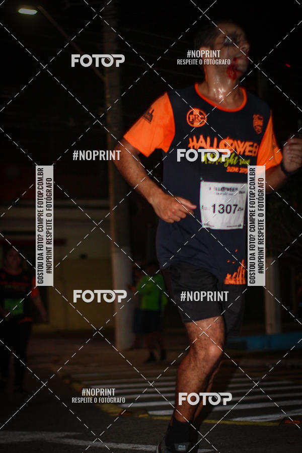 Buy your photos of the eventHALLOWEEN NIGHT RUN 2019  on Fotop