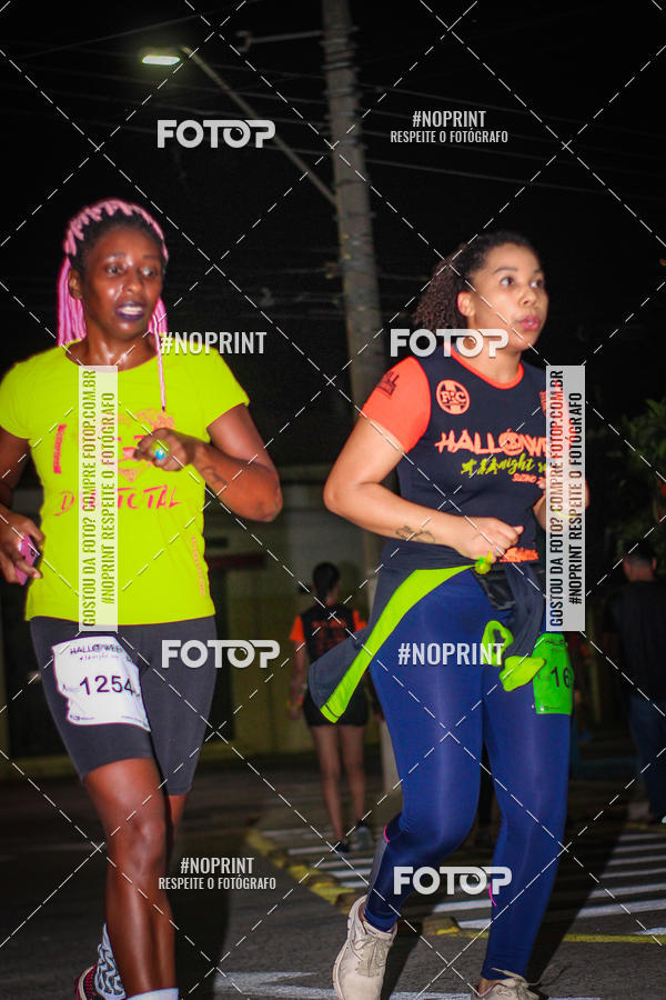 Buy your photos of the eventHALLOWEEN NIGHT RUN 2019  on Fotop