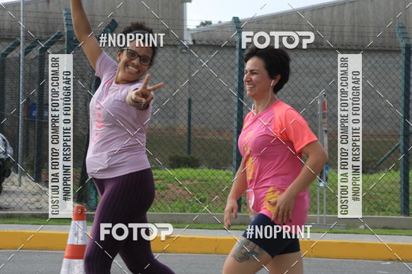 Buy your photos of the event5� Divas Run on Fotop