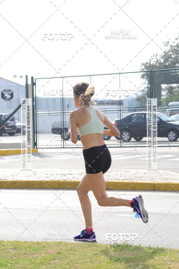 Buy your photos of the event5� Divas Run on Fotop