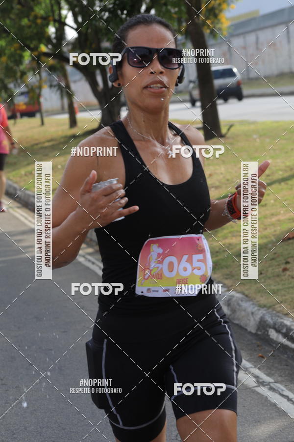 Buy your photos of the event5� Divas Run on Fotop