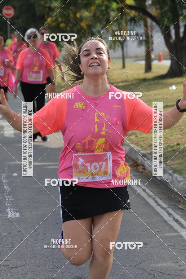 Buy your photos of the event5� Divas Run on Fotop