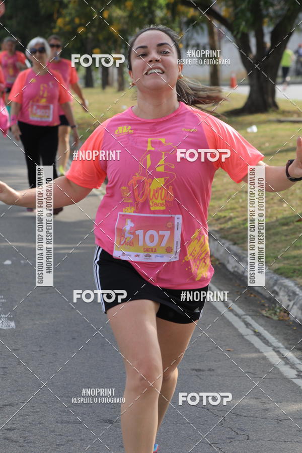 Buy your photos of the event5� Divas Run on Fotop