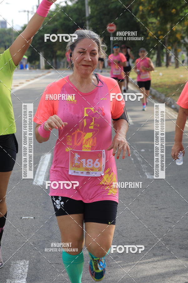 Buy your photos of the event5� Divas Run on Fotop