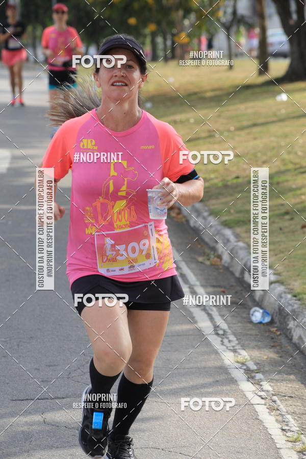 Buy your photos of the event5� Divas Run on Fotop
