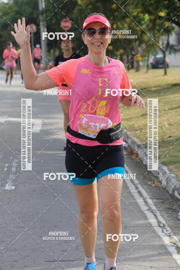 Buy your photos of the event5� Divas Run on Fotop