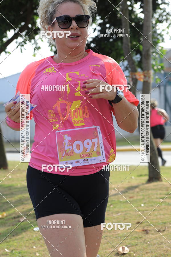 Buy your photos of the event5� Divas Run on Fotop