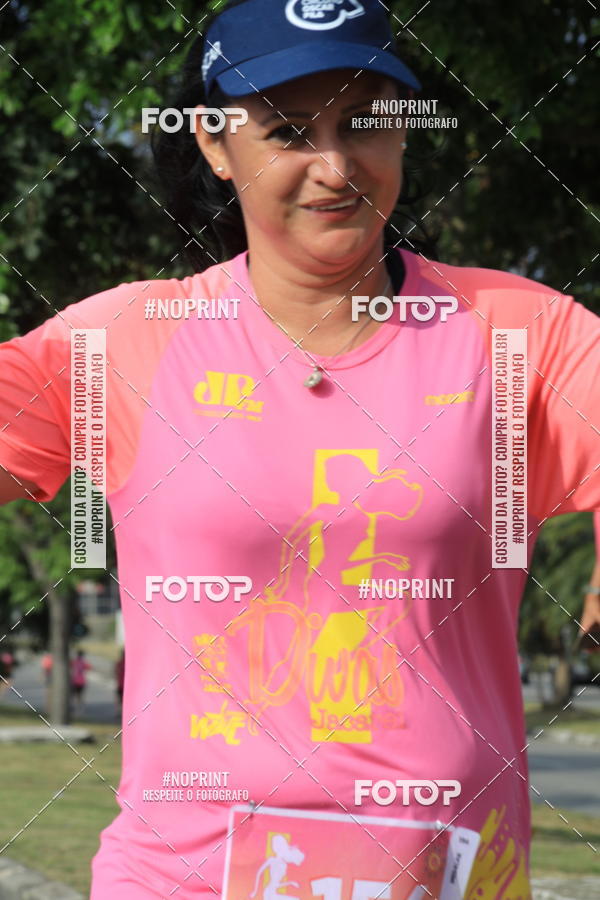 Buy your photos of the event5� Divas Run on Fotop