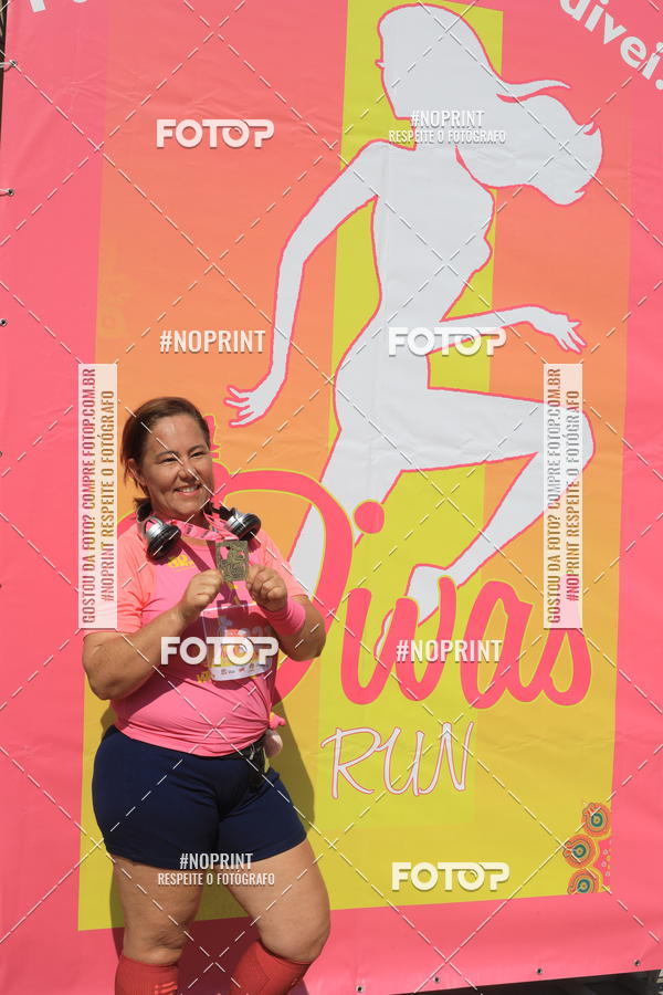 Buy your photos of the event5� Divas Run on Fotop