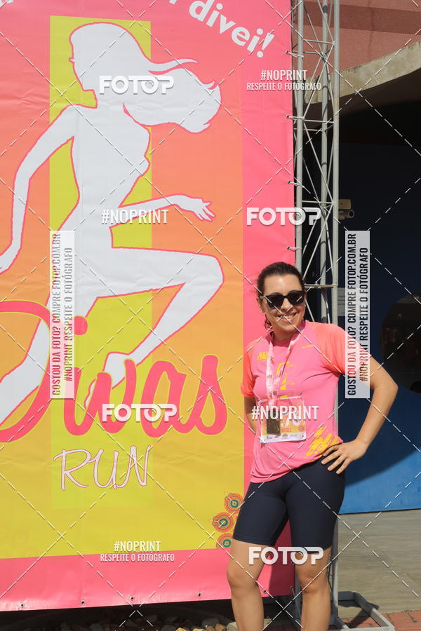 Buy your photos of the event5� Divas Run on Fotop