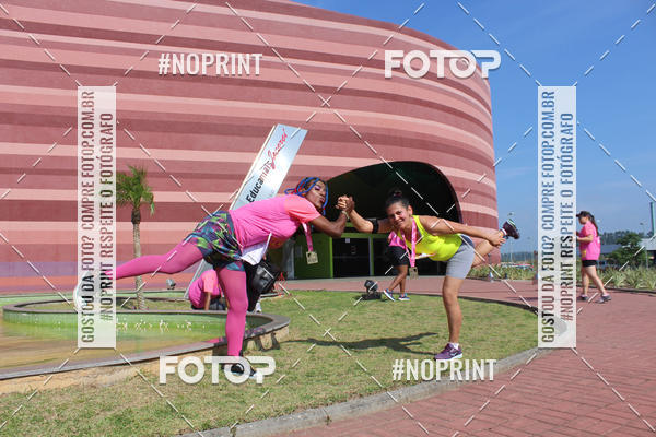 Buy your photos of the event5� Divas Run on Fotop