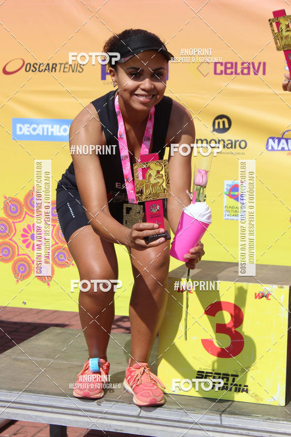 Buy your photos of the event5� Divas Run on Fotop