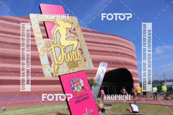 Buy your photos of the event5� Divas Run on Fotop