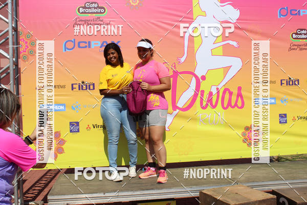 Buy your photos of the event5� Divas Run on Fotop