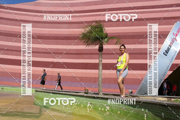 Buy your photos of the event5� Divas Run on Fotop
