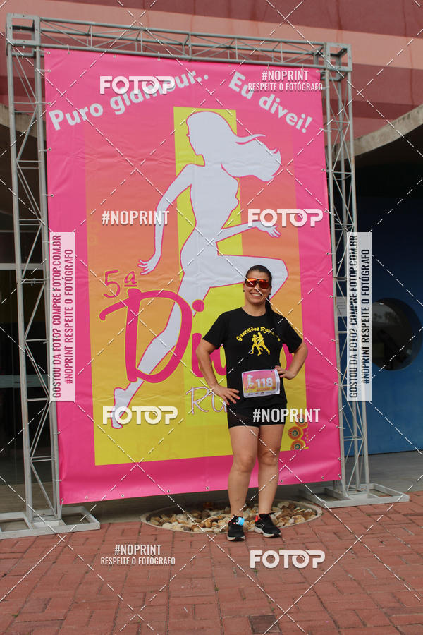 Buy your photos of the event5� Divas Run on Fotop