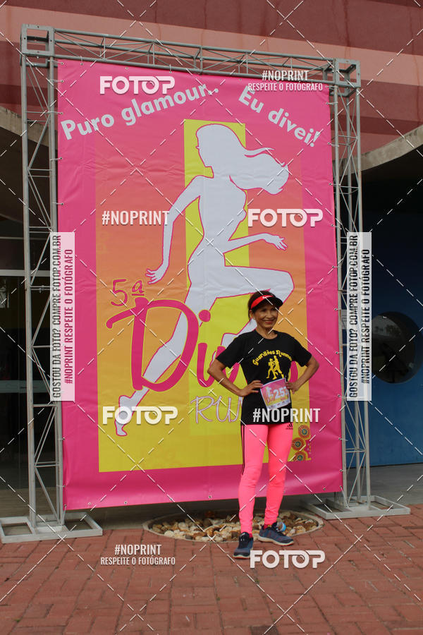 Buy your photos of the event5� Divas Run on Fotop