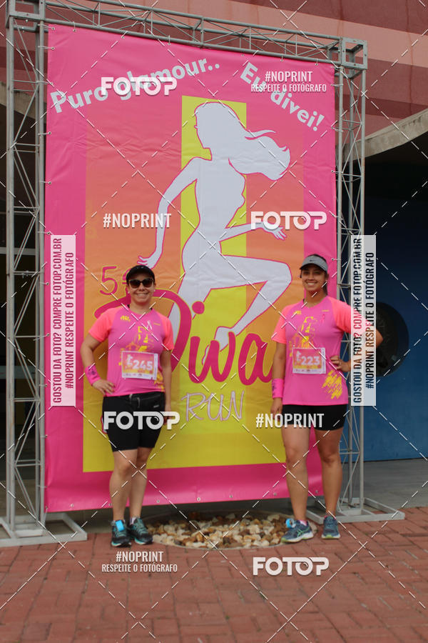Buy your photos of the event5� Divas Run on Fotop