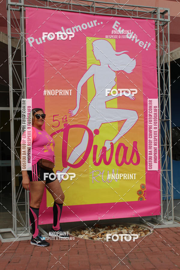 Buy your photos of the event5� Divas Run on Fotop