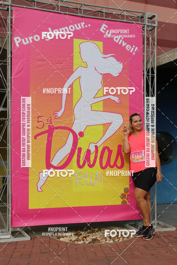 Buy your photos of the event5� Divas Run on Fotop