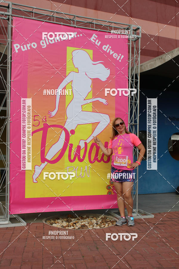 Buy your photos of the event5� Divas Run on Fotop