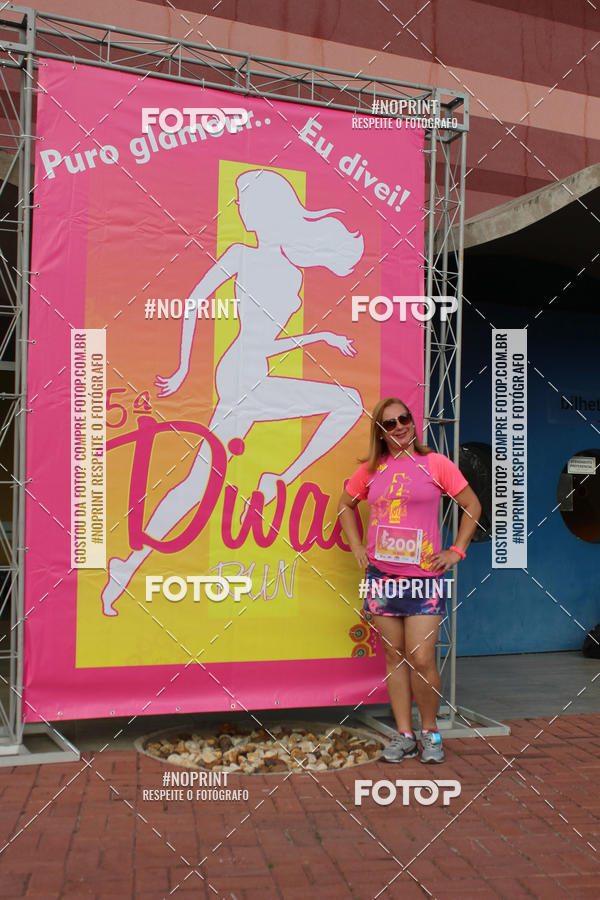 Buy your photos of the event5� Divas Run on Fotop