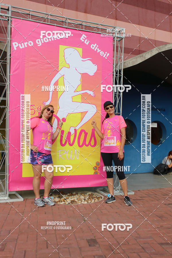 Buy your photos of the event5� Divas Run on Fotop