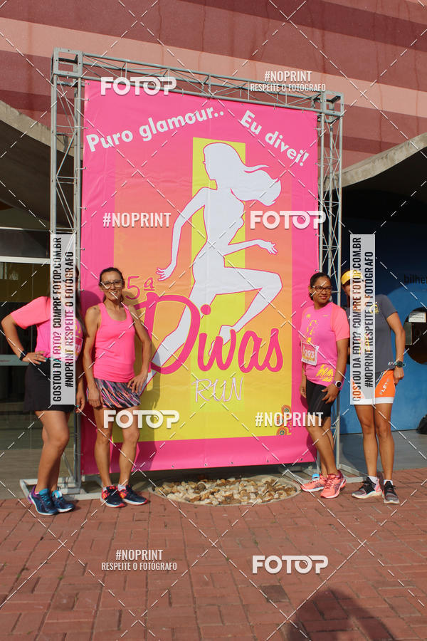 Buy your photos of the event5� Divas Run on Fotop