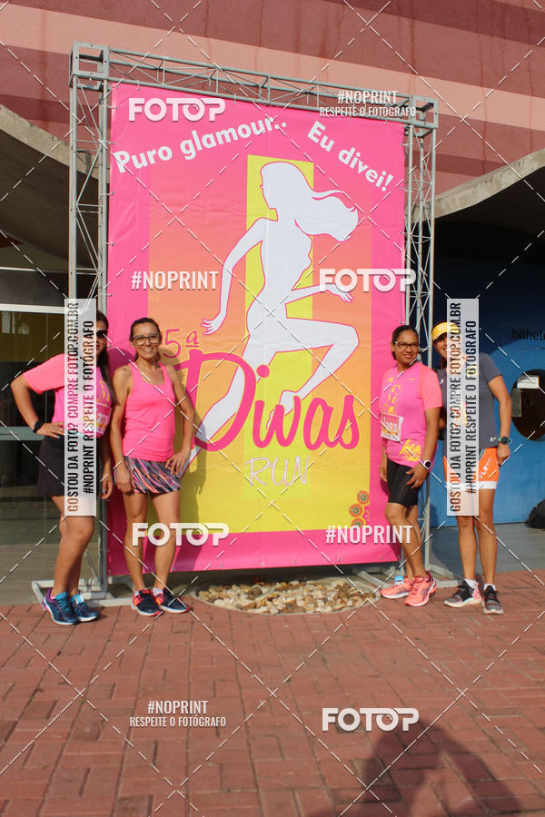 Buy your photos of the event5� Divas Run on Fotop
