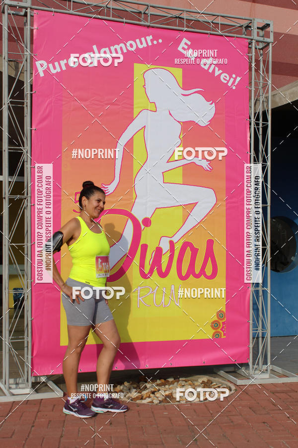Buy your photos of the event5� Divas Run on Fotop