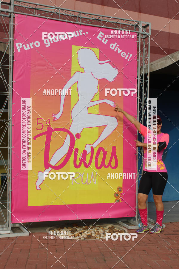 Buy your photos of the event5� Divas Run on Fotop