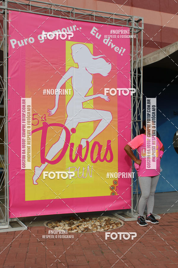 Buy your photos of the event5� Divas Run on Fotop