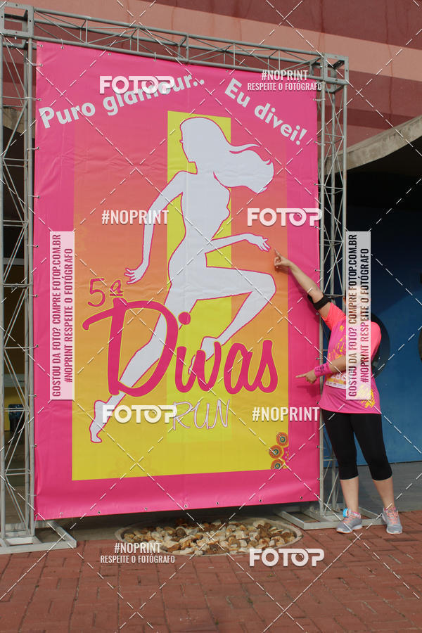 Buy your photos of the event5� Divas Run on Fotop